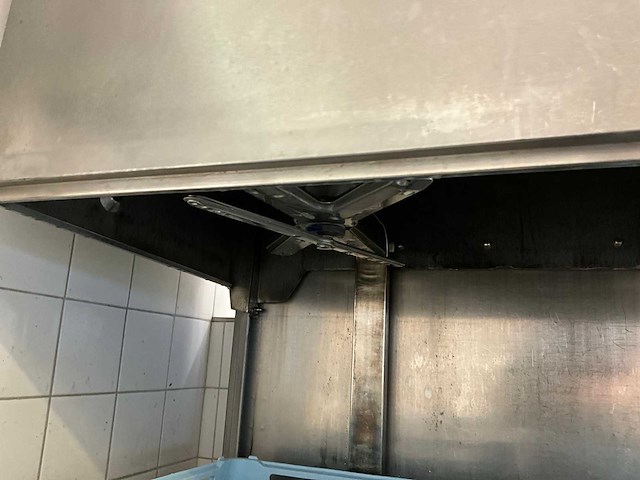 2018 hobart premax aupt-10a vaatwasmachine met aan en afvoertafel - afbeelding 5 van  16