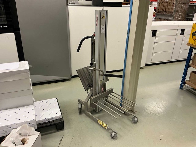 2018 hovmand impact 130l-oce materiaallift - afbeelding 1 van  7