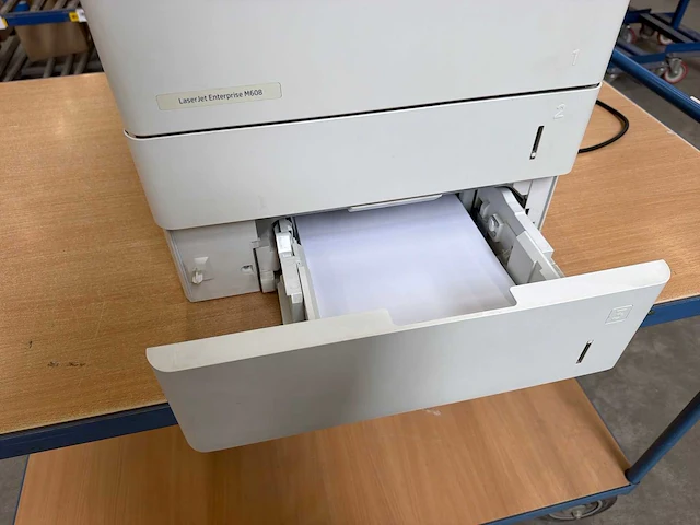 2018 hp m608 multifunctionele laserprinter - afbeelding 2 van  4