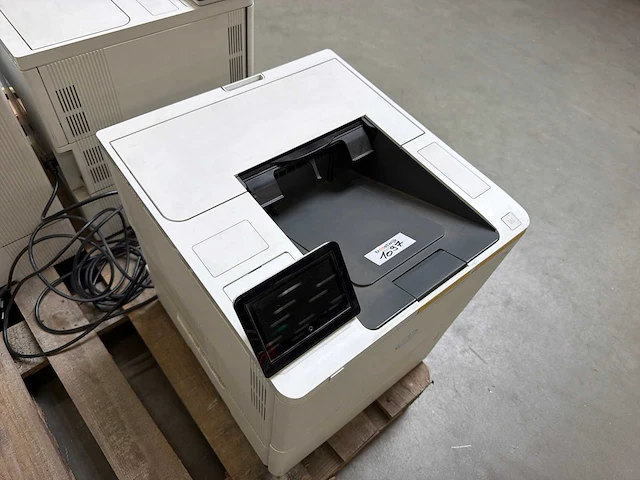 2018 hp m608 multifunctionele laserprinter - afbeelding 2 van  4