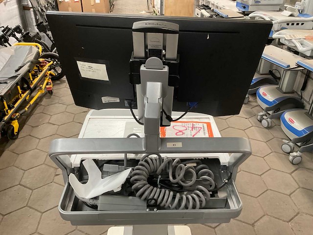 2018 humanscale hospital cart computer monitor - afbeelding 9 van  11