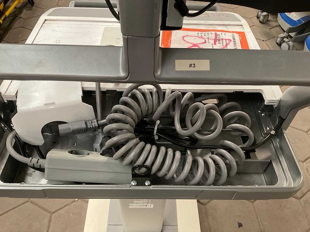 2018 humanscale hospital cart computer monitor - afbeelding 10 van  11