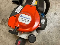 2018 husqvarna 122hd50 heggenschaar - afbeelding 4 van  6
