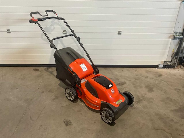 2018 husqvarna lc 141li accu grasmaaier, “body” - afbeelding 4 van  6