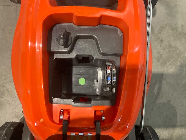 2018 husqvarna lc 141vli accu grasmaaier, “body” - afbeelding 5 van  6