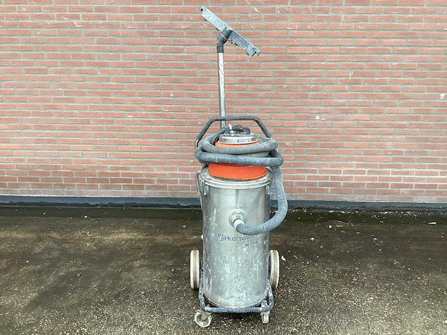 2018 husqvarna w 70 p industriële stofzuiger - afbeelding 1 van  2