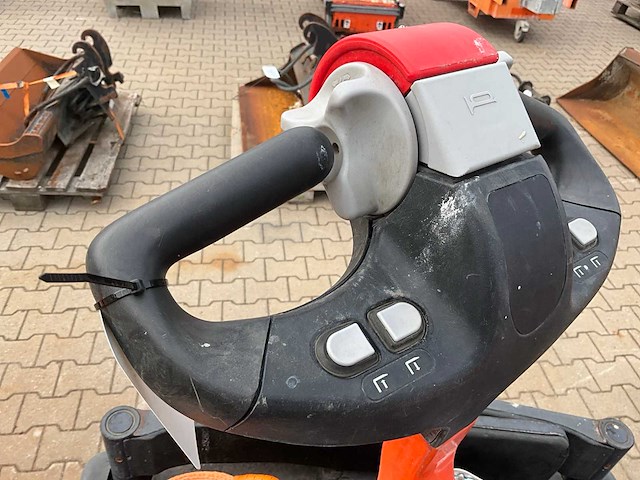 2018 hyster p2.0s fbw elektrische palletwagen - afbeelding 11 van  13