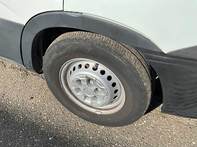 2018 iveco daily 35-160 bedrijfswagen vxh-80-t (schade voertuig) - afbeelding 3 van  35