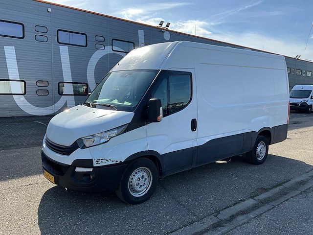 2018 iveco daily 35-160 bedrijfswagen vxh-80-t (schade voertuig) - afbeelding 1 van  35