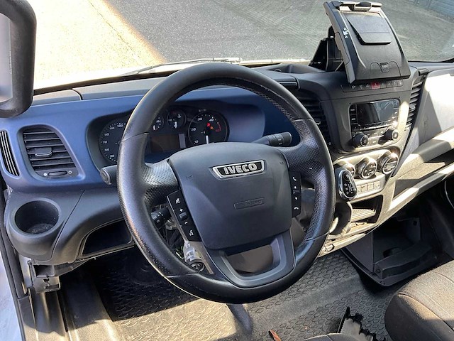 2018 iveco daily 35-160 bedrijfswagen vxh-80-t (schade voertuig) - afbeelding 13 van  35