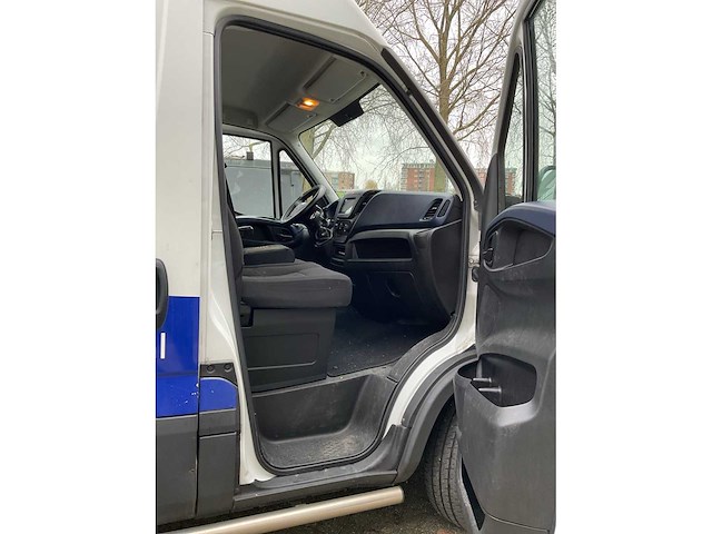 2018 iveco daily 35s12 - l1h2 - euro 6 - automaat - 2.3l - afbeelding 44 van  52