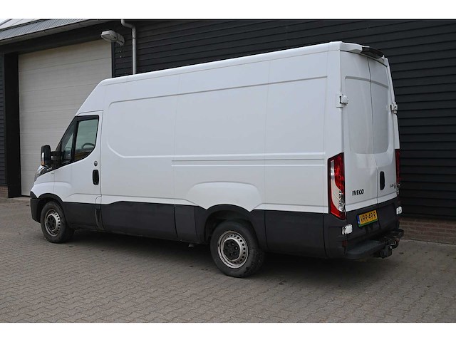 2018 iveco daily 35s14v 2.3 352 h3 l bedrijfswagen - afbeelding 2 van  21