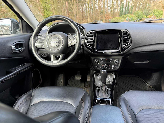 2018 jeep compass 4x4 limited automaat personenauto - afbeelding 11 van  13