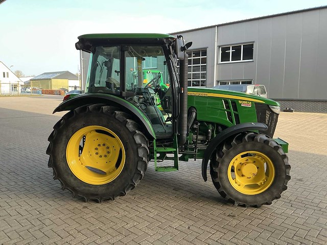 2018 john deere 5085m vierwielaangedreven landbouwtractor - afbeelding 13 van  15