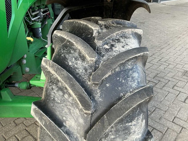 2018 john deere 5085m vierwielaangedreven landbouwtractor - afbeelding 15 van  15