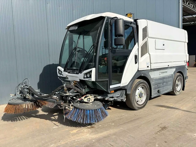 2018 johnston c401 cx straatveegmachine – 2.649 uur – euro 6 – 80 km/u – 4ws – 3 borstels - afbeelding 1 van  33