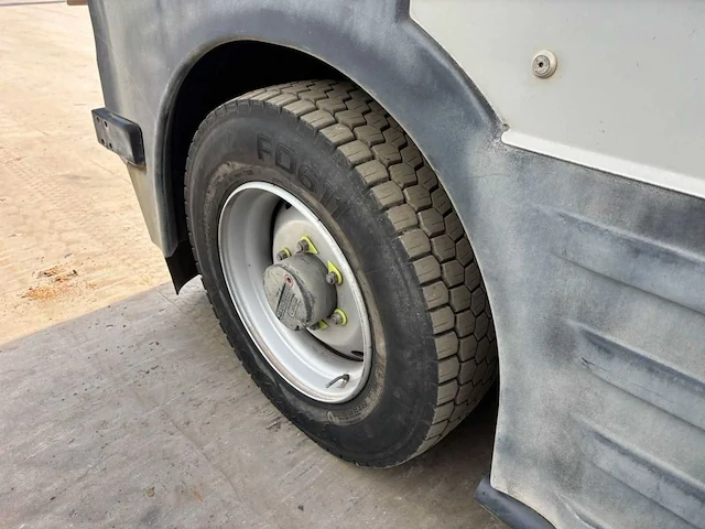 2018 johnston c401 cx straatveegmachine – 2.649 uur – euro 6 – 80 km/u – 4ws – 3 borstels - afbeelding 17 van  33