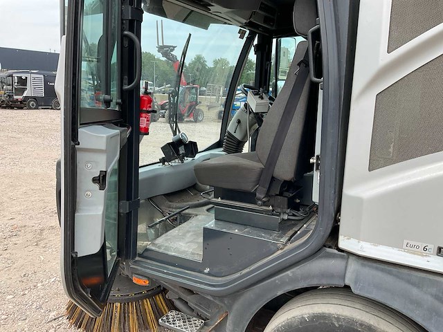 2018 johnston c401 veegmachine - afbeelding 9 van  41