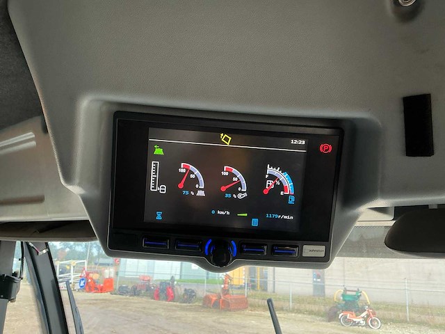 2018 johnston c401 veegmachine - afbeelding 29 van  41
