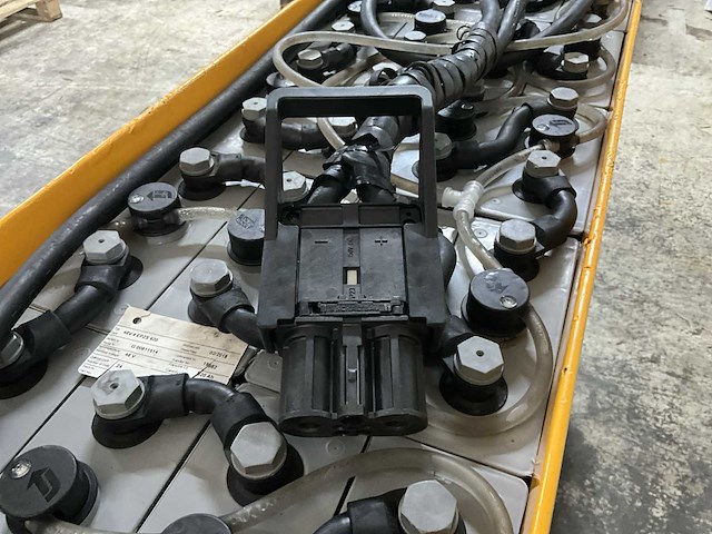 2018 jungheinrich 48 volt 4 epzs 620 accupakket reachtruck - afbeelding 5 van  7