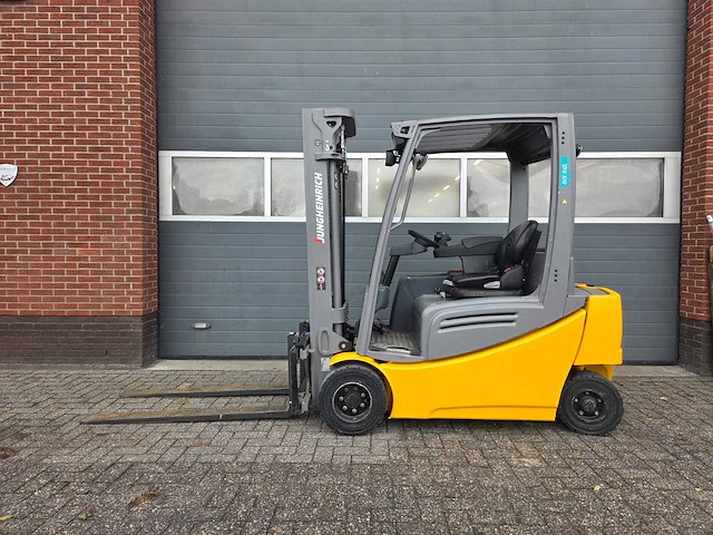 2018 jungheinrich efg 320 2000kg vorkheftruck - afbeelding 1 van  10