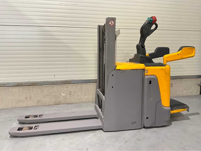 2018 jungheinrich erd 220 2000kg meerij stapelaar - afbeelding 1 van  11