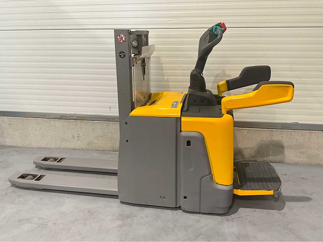 2018 jungheinrich erd 220 2000kg meerij stapelaar - afbeelding 8 van  13