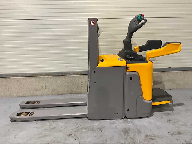 2018 jungheinrich erd 220 2000kg meerij stapelaar - afbeelding 8 van  14