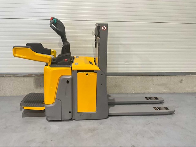 2018 jungheinrich erd 220 2000kg meerij stapelaar - afbeelding 8 van  9