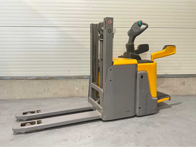 2018 jungheinrich erd 220 2000kg meerij stapelaar - afbeelding 1 van  13