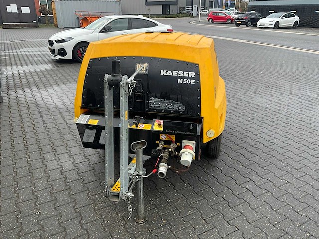 2018 kaeser m50e (sigma e-power) mobiele elektronische compressor op aanhanger - afbeelding 10 van  17