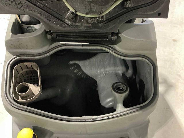 2018 karcher b150 r zelfrijdende schrob/zuigmachine - afbeelding 11 van  21