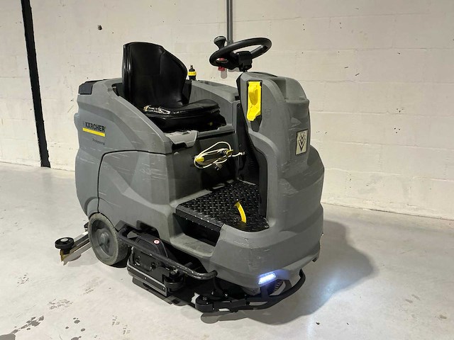 2018 karcher b150 r zelfrijdende schrob/zuigmachine - afbeelding 12 van  21