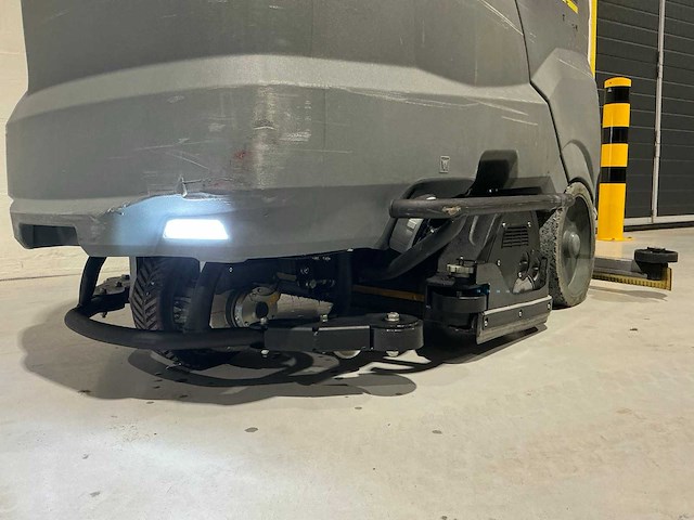 2018 karcher b150 r zelfrijdende schrob/zuigmachine - afbeelding 20 van  21