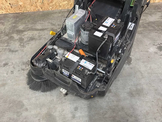 2018 kärcher km 75/40 bp pack veegmachine - afbeelding 11 van  25