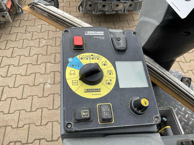 2018 kärcher professional b150r bp zelfrijdende schrobzuigmachine - afbeelding 10 van  14