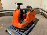 2018 kärcher professional b90r vloerdweilmachine - afbeelding 1 van  17