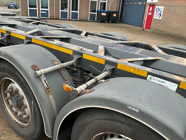 2018 kassbohrer multicont containerchassis oplegger - afbeelding 3 van  34