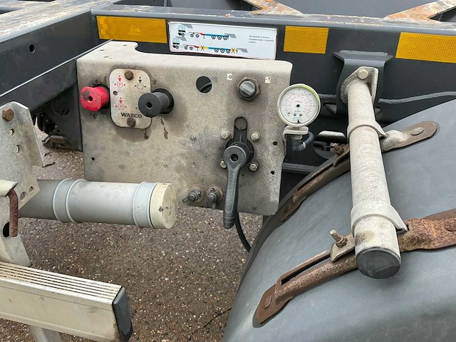 2018 kassbohrer multicont containerchassis oplegger - afbeelding 8 van  34