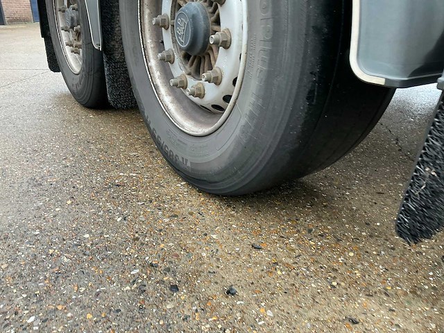 2018 kassbohrer multicont containerchassis oplegger - afbeelding 26 van  34