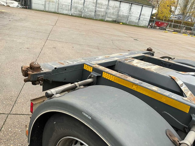 2018 kassbohrer multicont containerchassis oplegger - afbeelding 28 van  34