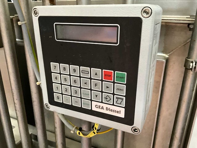 2018 keg-technik micromat m 2/2-b fusten vul- en reinigingsmachine - afbeelding 10 van  11