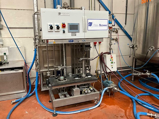 2018 keg-technik micromat m 2/2-b fusten vul- en reinigingsmachine - afbeelding 1 van  11