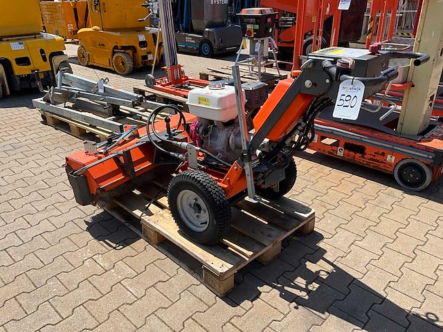 2018 kersten k 2000 g / efkm10037 zelfrijdende veegmachine - afbeelding 8 van  15