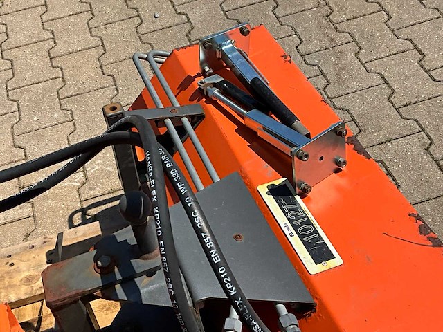 2018 kersten k 2000 g / efkm10037 zelfrijdende veegmachine - afbeelding 3 van  15