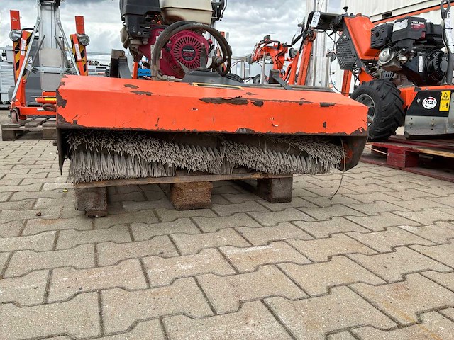2018 kersten k 2000 g / efkm10037 zelfrijdende veegmachine - afbeelding 3 van  15