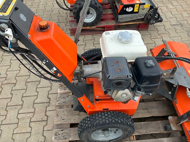 2018 kersten k 2000 g / efkm10037 zelfrijdende veegmachine - afbeelding 14 van  15