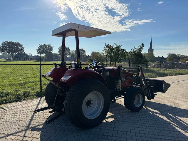 2018 knegt 504g3 4wd tractor met stoll fc 550 p voorlader, vorken en grondbak - afbeelding 2 van  47
