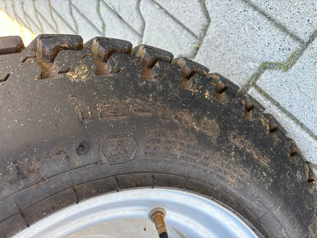 2018 knegt 504g3 4wd tractor met stoll fc 550 p voorlader, vorken en grondbak - afbeelding 11 van  47