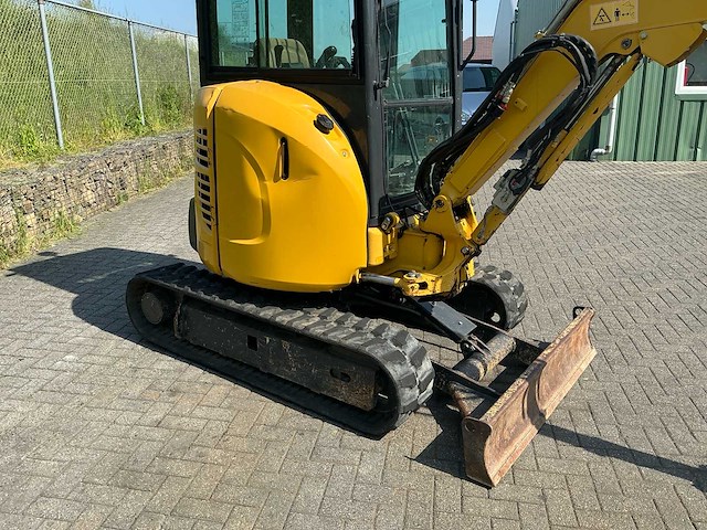 2018 komatsu pc26mr - midigraafmachine - afbeelding 27 van  31